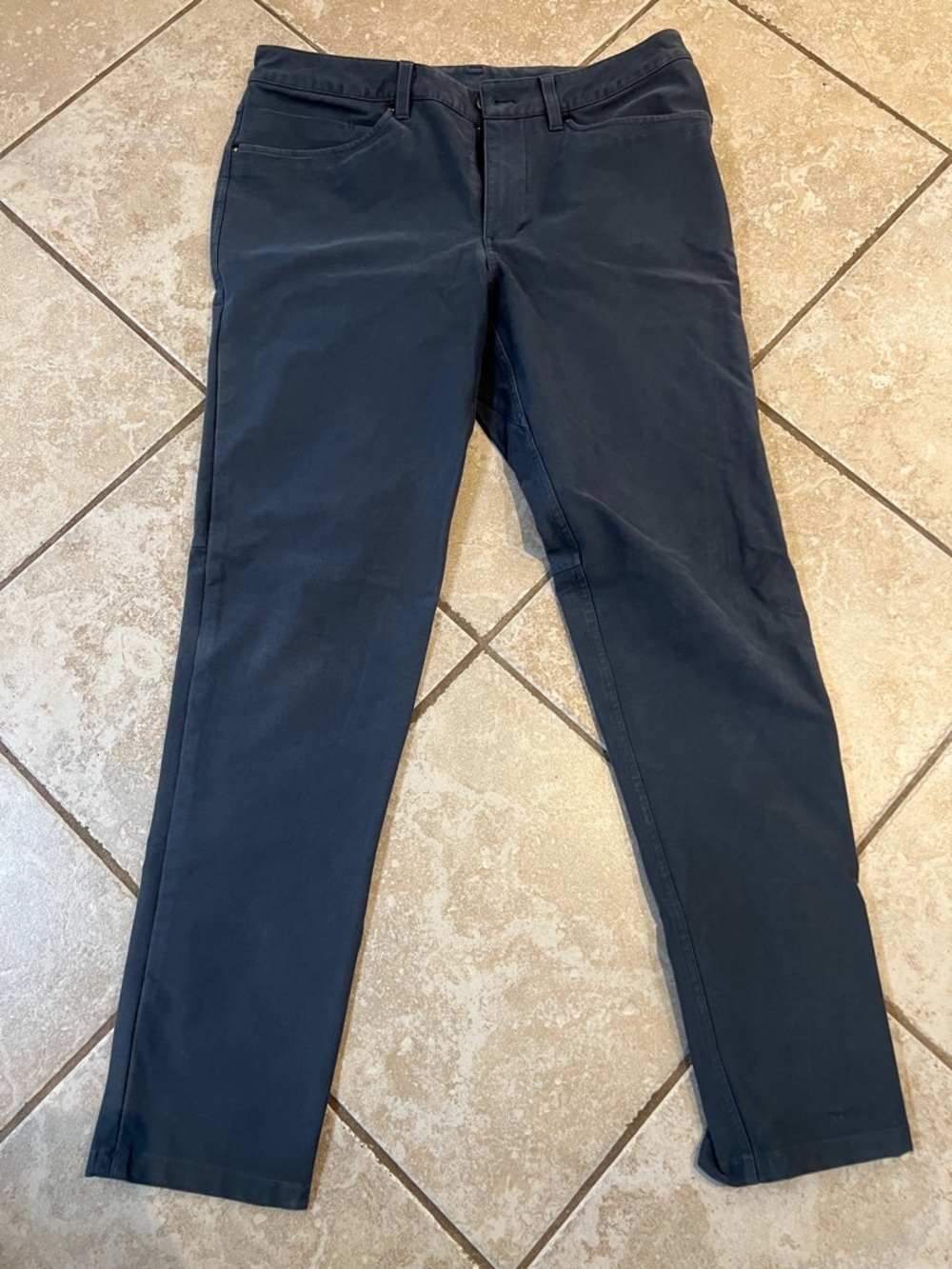 lululemon athletica Men's ABC Classic Fit Pants Iron Blue